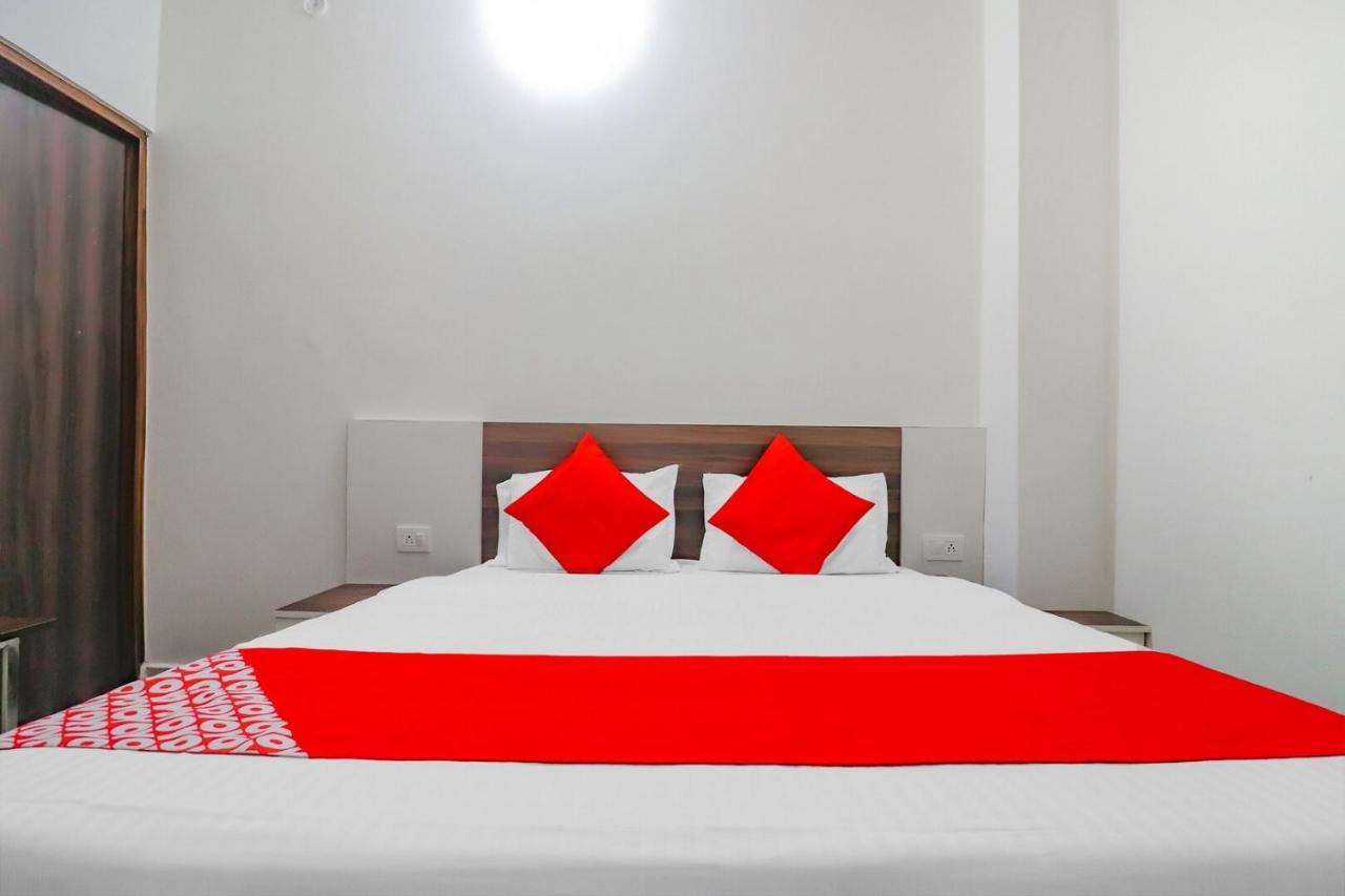 Rajlakshmi Guest House 马图拉 外观 照片