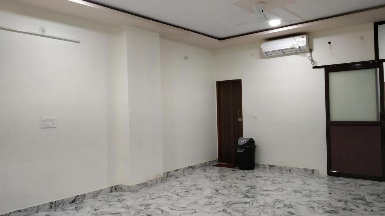 Rajlakshmi Guest House 马图拉 外观 照片