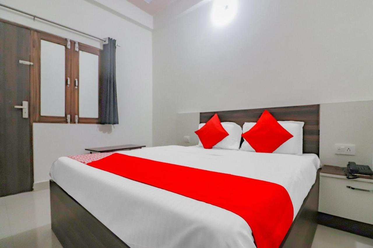 Rajlakshmi Guest House 马图拉 外观 照片